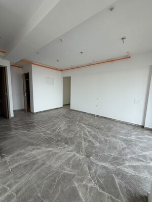 Room in 3 BHK Apartment at Prescon Midtown Bay, Mahim West – for Sale