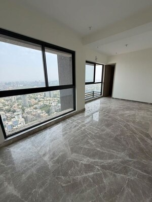 Room in 3 BHK Apartment at Prescon Midtown Bay, Mahim West – for Sale