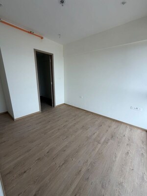 Room in 3 BHK Apartment at Prescon Midtown Bay, Mahim West – for Sale