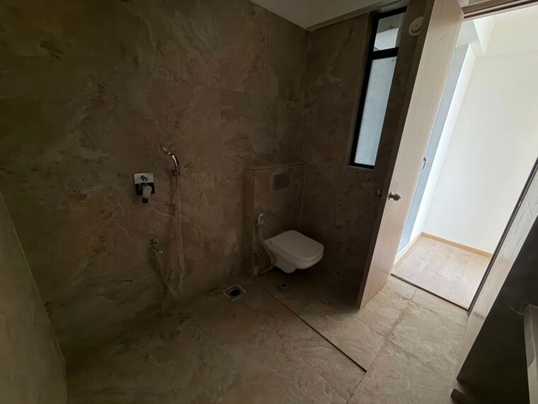 Bathroom, prescon-midtown-bay 3 Bedroom 1180 Sq.Ft. Apartment In Mahim West Mumbai 10695083