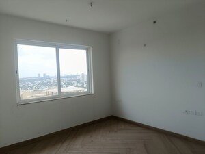 Room in 3.5 BHK Apartment at Prestige Fairfield, Rmv 2nd Stage – for Rent