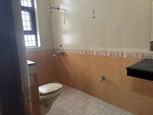 Bathroom in 3 BHK Villa at Sector 22 – for Rent