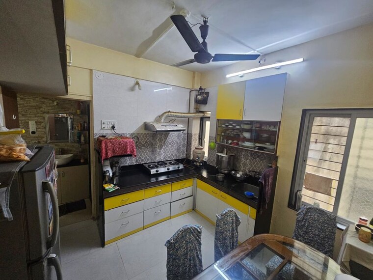 Kitchen, mayur colony 2 Bedroom 700 Sq.Ft. Apartment In Mayur Colony Pune 10695067