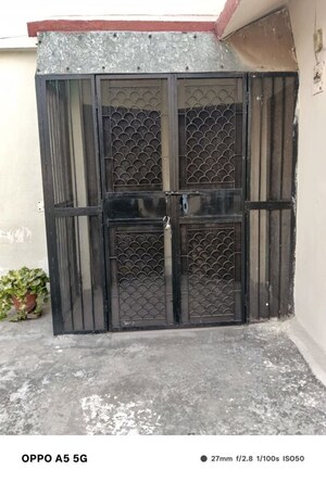 2 BHK Independent House For Rent in RWA Apartments, Sector 31