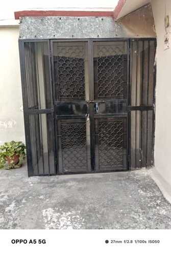 2 BHK Independent House For Rent in RWA Apartments in Sector 31, Noida