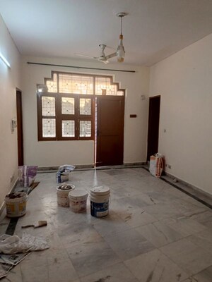 Room in 2 BHK Independent House at RWA Apartments Sector 41, Sector 41 – for Rent