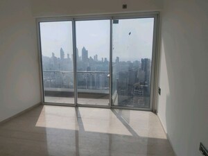 Room in 3 BHK Apartment at Marathon Monte South, Byculla West – for Rent