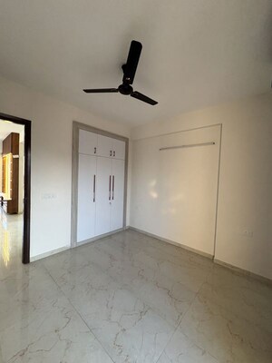 Furnished Amenities in 3 BHK Apartment at Smart World Gems, Sector 89 – for Rent