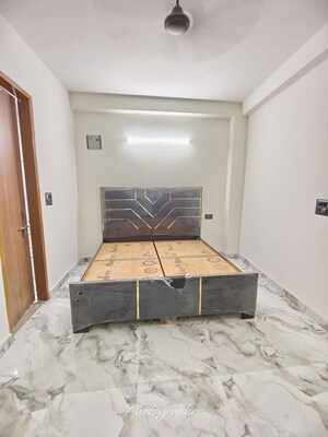 Bedroom in 1 BHK Apartment at Saket – for Rent