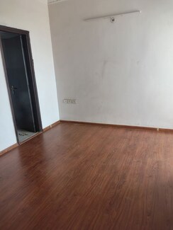 2 BHK Apartment For Rent in Amrapali Leisure Park