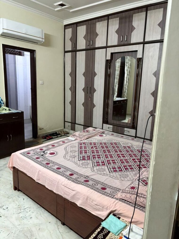 Bedroom, sector 23 3 Bedroom 2000 Sq.Ft. Villa In Sector 23 Gurgaon 10695162