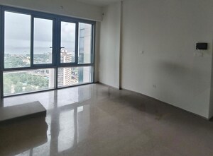 Room in 3 BHK Apartment at Piramal Aranya, Byculla – for Rent