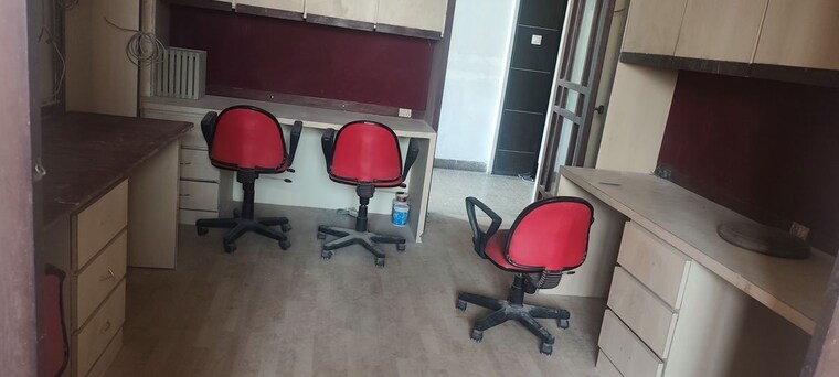 Team Area, navjivan-commercial-premises Commercial Office Space 240 Sq.Ft. In Lamington Road Mumbai 10695153