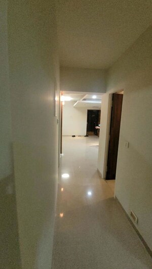 Room in 3 BHK Apartment at Windsor Garden Enclave, Vasant Vihar – for Sale