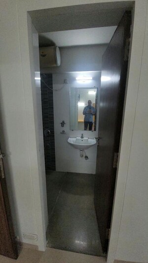 Bathroom in 3 BHK Apartment at Windsor Garden Enclave, Vasant Vihar – for Sale