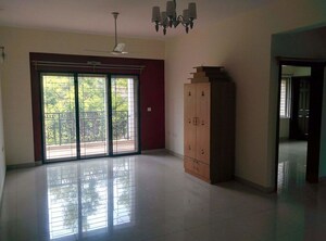 Room in 3 BHK Apartment at Whitefield – for Rent
