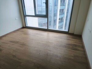 Room in 3 BHK Apartment at Piramal Aranya, Byculla – for Rent