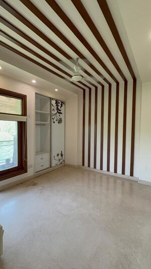 Building Lobby in 3 BHK Builder Floor at Chittaranjan Park – for Rent