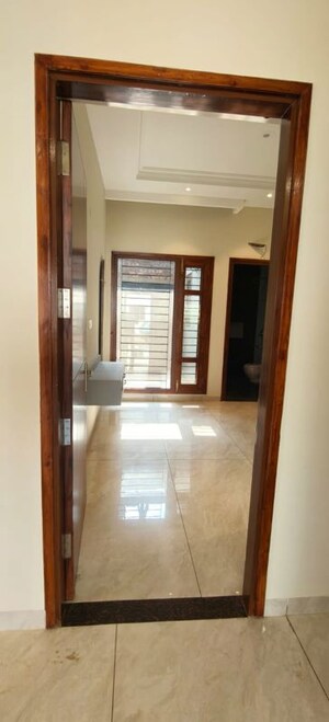 2 BHK Apartment For Sale in Sector 115