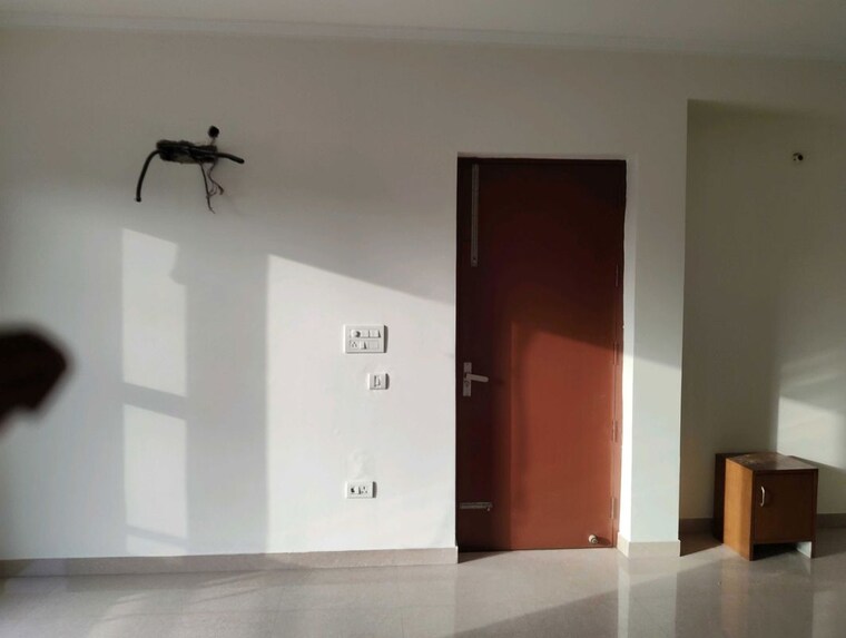 Room, sector 23 3 Bedroom 1600 Sq.Ft. Builder Floor In Sector 23 Gurgaon 10695260
