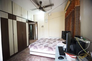 Bedroom in 3 BHK Apartment at Kankaria – for Sale