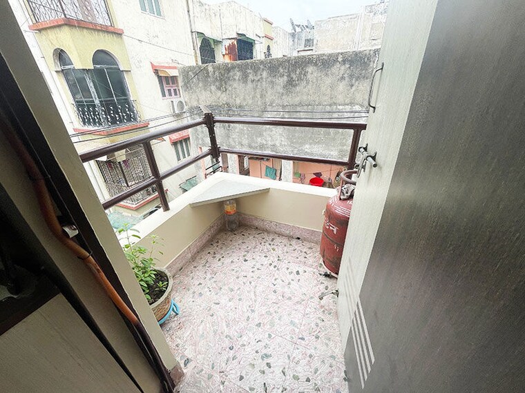 Balcony, kankaria 3 Bedroom 98 Sq.Yd. Apartment In Kankaria Ahmedabad 10695300