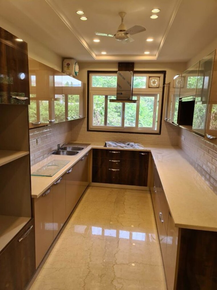 Kitchen, sector 22 3 Bedroom 1600 Sq.Ft. Builder Floor In Sector 22 Gurgaon 10695319