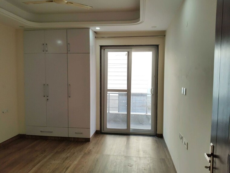Room, sector 23 3 Bedroom 1500 Sq.Ft. Builder Floor In Sector 23 Gurgaon 10695303