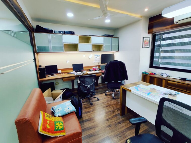 Team Area, science city Commercial Office Space 1490 Sq.Ft. In Science City Ahmedabad 10695323