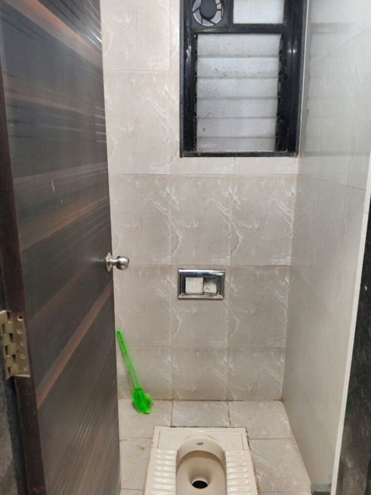 Bathroom, alica-nagar-chs 1 Bedroom 525 Sq.Ft. Apartment In Kandivali East Mumbai 10695336