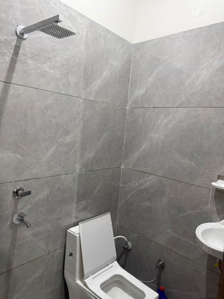 Bathroom, sector 71 6+ Bedroom 240 Sq.Ft. Independent House In Sector 71 Mohali 10695347