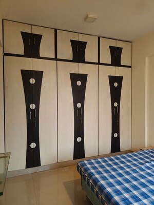 Master Bedroom in 2 BHK Apartment at Lake Primrose, Powai – for Rent