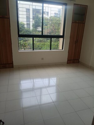 Room in 3.5 BHK Apartment at Oxford Premium, Wanowrie – for Rent