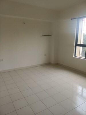 Room in 3.5 BHK Apartment at Oxford Premium, Wanowrie – for Rent