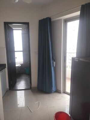 Room in 1 RK Apartment at Amanora Future Towers, Hadapsar – for Sale