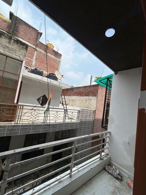 Balcony in 1 RK Builder Floor at New Ashok Nagar – for Rent