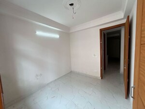 Room in 1 RK Builder Floor at New Ashok Nagar – for Rent