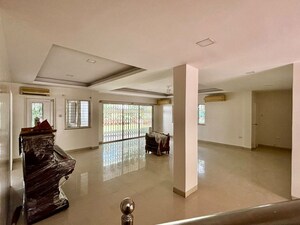 Living Room in 5 BHK Independent House at National CHS, Aundh – for Sale