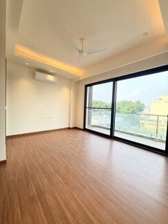 3 BHK +Builder Floor For Rent in Sector 21