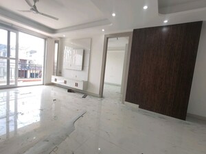 Room in 3 BHK Builder Floor at Sector 22 – for Rent