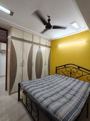 Bedroom in 2 BHK Apartment at Lower Parel – for Rent
