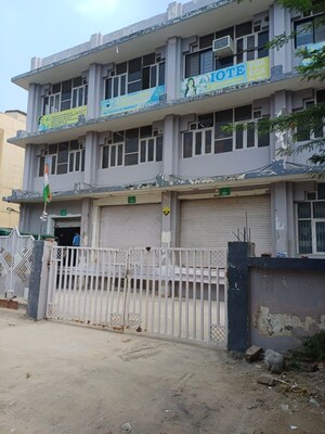  Industrial Plot For Sale in Mohan Cooperative Industrial Estate