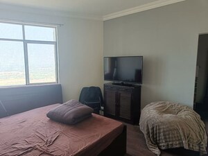 Room in 3.5 BHK Apartment at Raheja Vedaanta, Sector 108 – for Sale