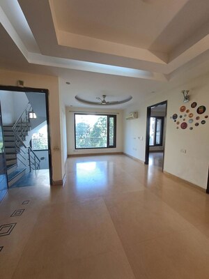 3 BHK Builder Floor For Rent in Sector 23a