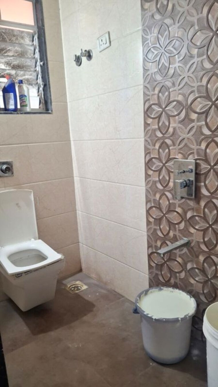 Bathroom, shreeji-callisto 2 Bedroom 500 Sq.Ft. Apartment In Ulwe Sector 3 Navi Mumbai 10695462