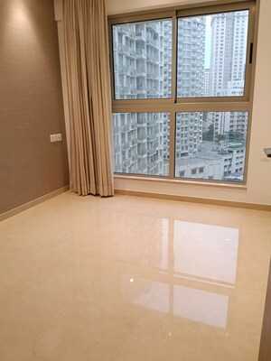 Room in 3 BHK Apartment at Hiranandani Highland, Powai – for Rent