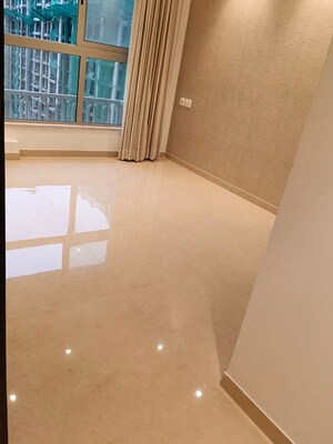 Room in 3 BHK Apartment at Hiranandani Highland, Powai – for Rent