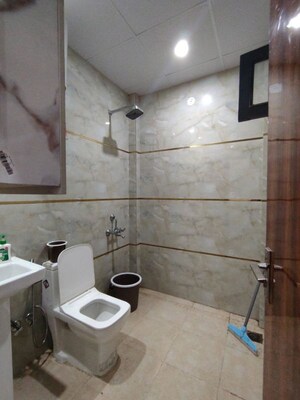 Bathroom in 2 BHK Builder Floor at Sector 22 – for Rent
