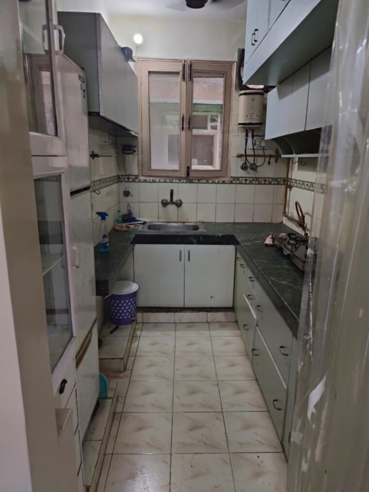 Kitchen, ip extension 2 Bedroom 1000 Sq.Ft. Apartment In Ip Extension Delhi 10695476