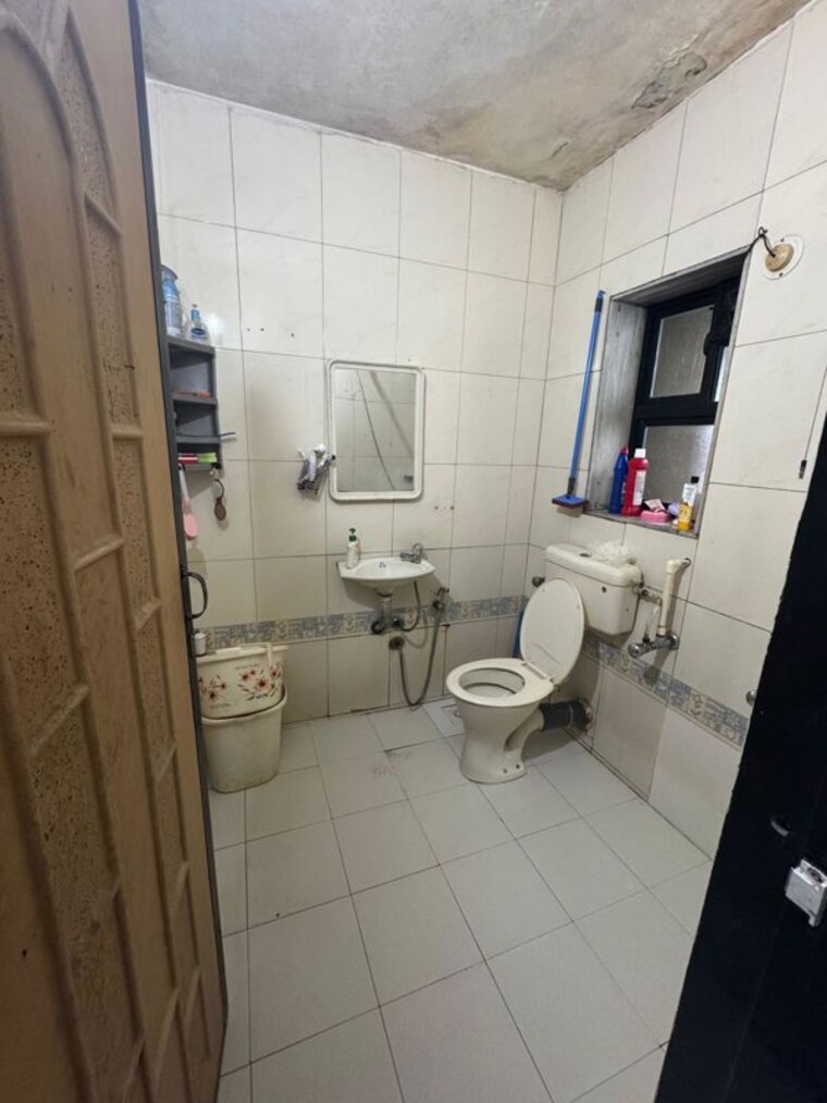 Bathroom, jai-ganesh-chs 2 Bedroom 1200 Sq.Ft. Apartment In Kharghar Navi Mumbai 10695482